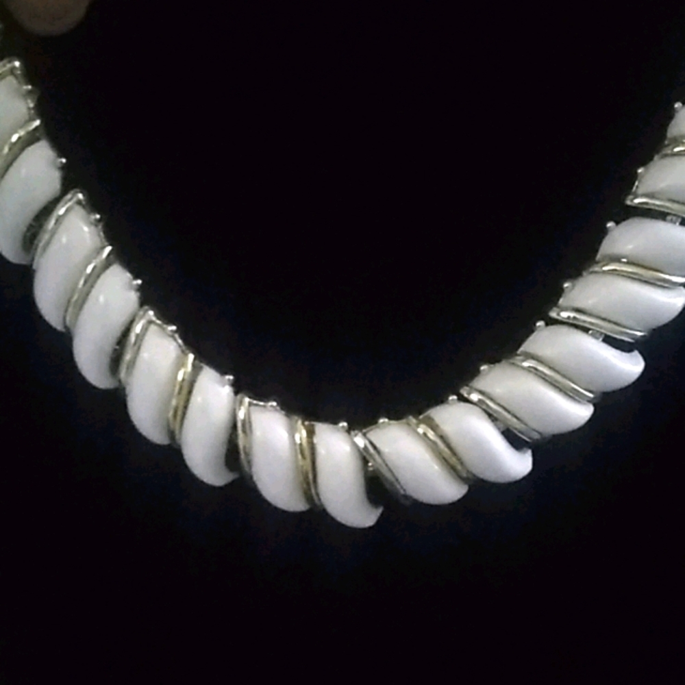 ✴️vtg milky white set - Picture 2 of 8